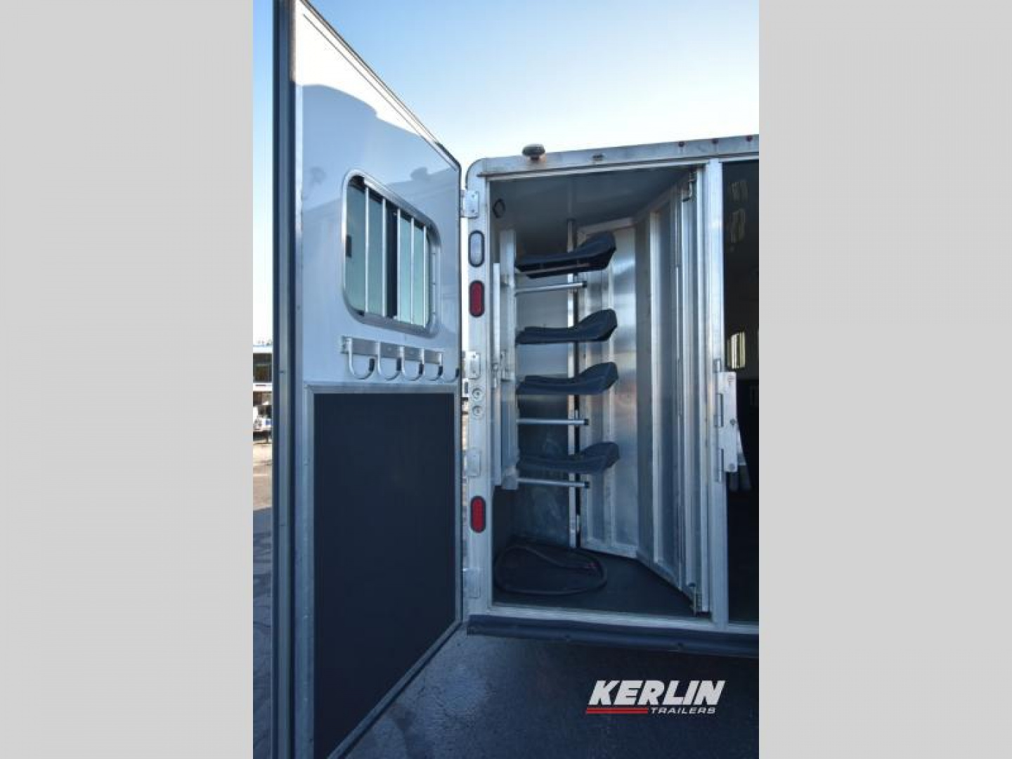 Used 2015 Kiefer Genesis 8410