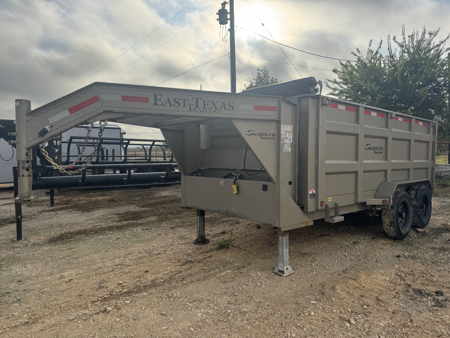 Used 2024 East Texas Trailers GD8 Dump Trailer