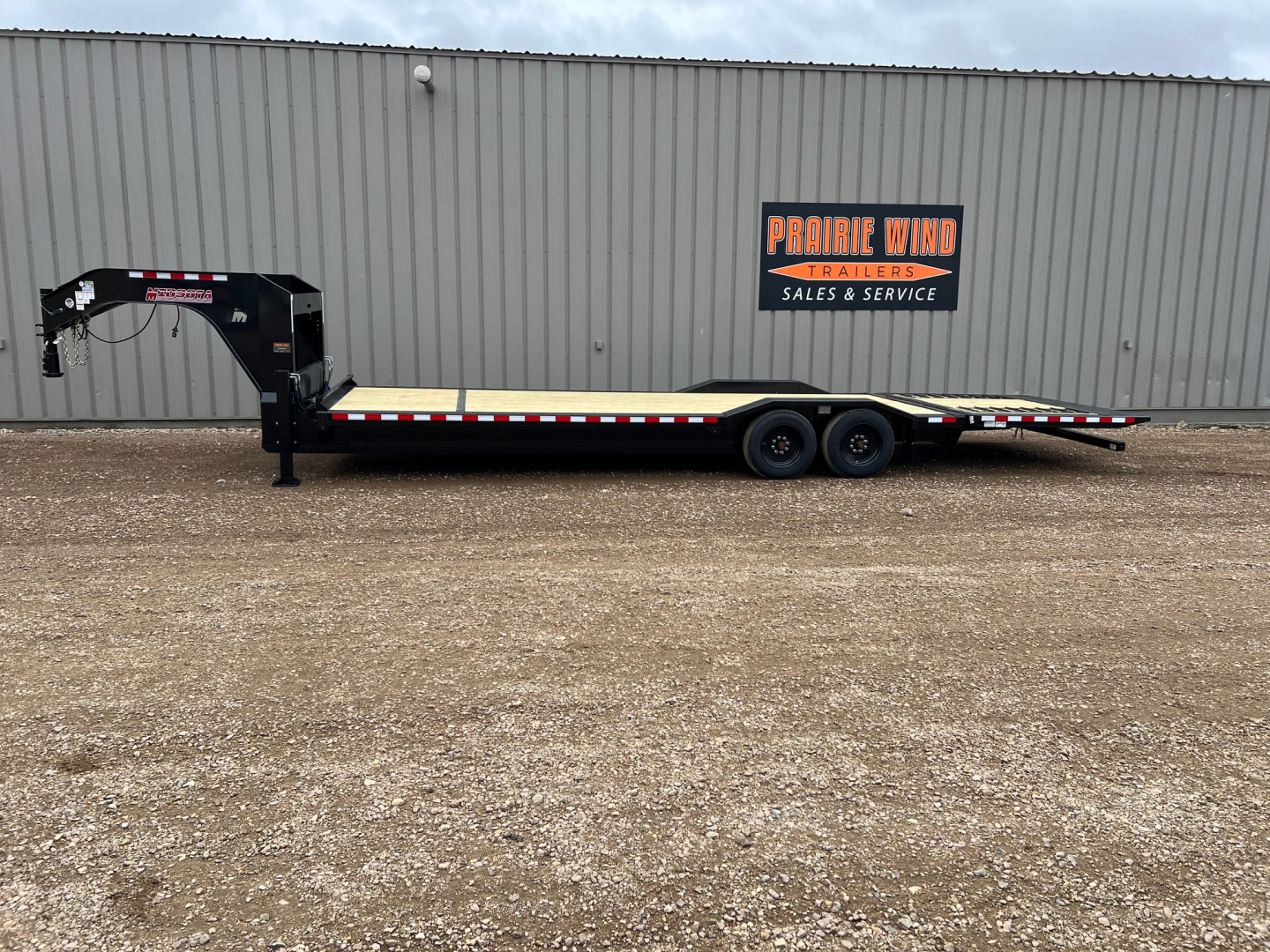 New 2026 Midsota 28' Hydraulic Tail Gooseneck Equipment Trailer