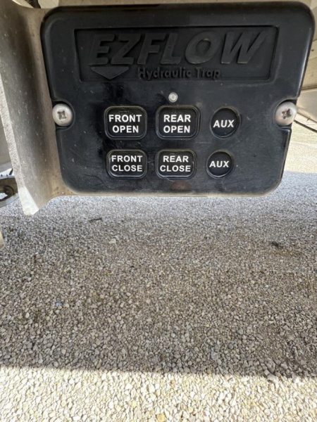 Used 2022 Cornhusker HOPPER Grain Hopper