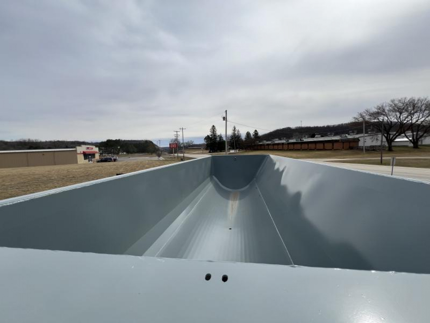 New 2024 SmithCo CPSHV20 Side Dump Trailer