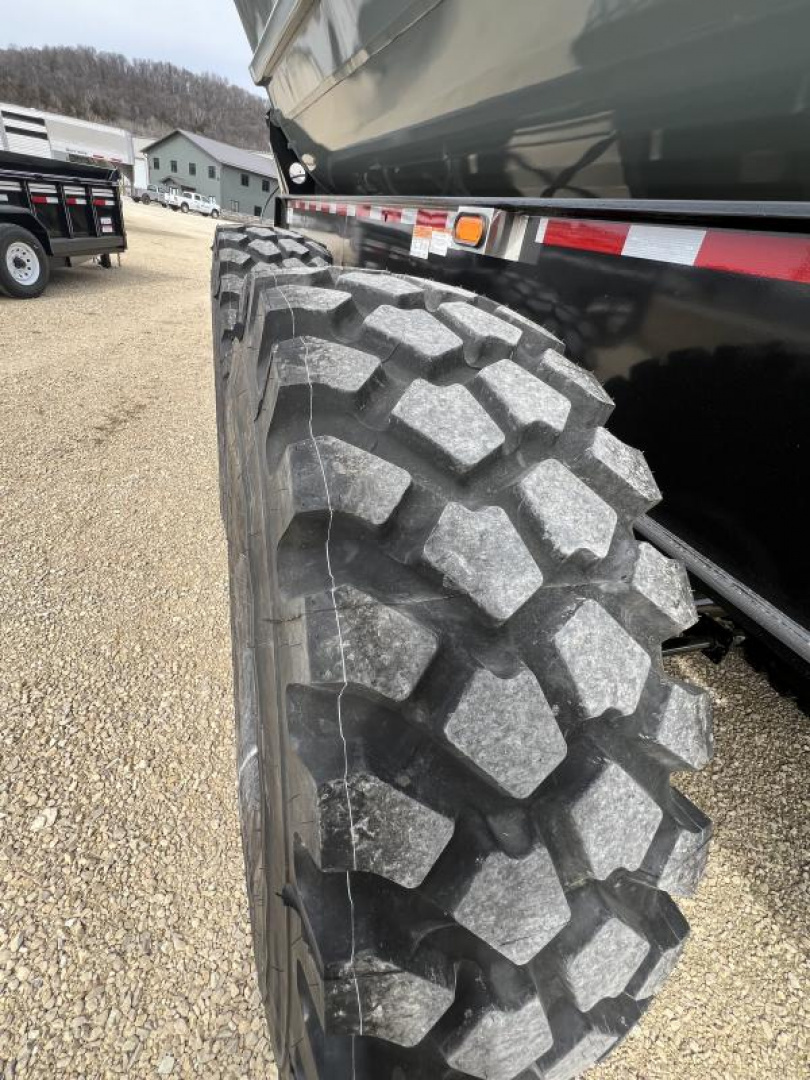 New 2024 SmithCo CPSHV20 Side Dump Trailer