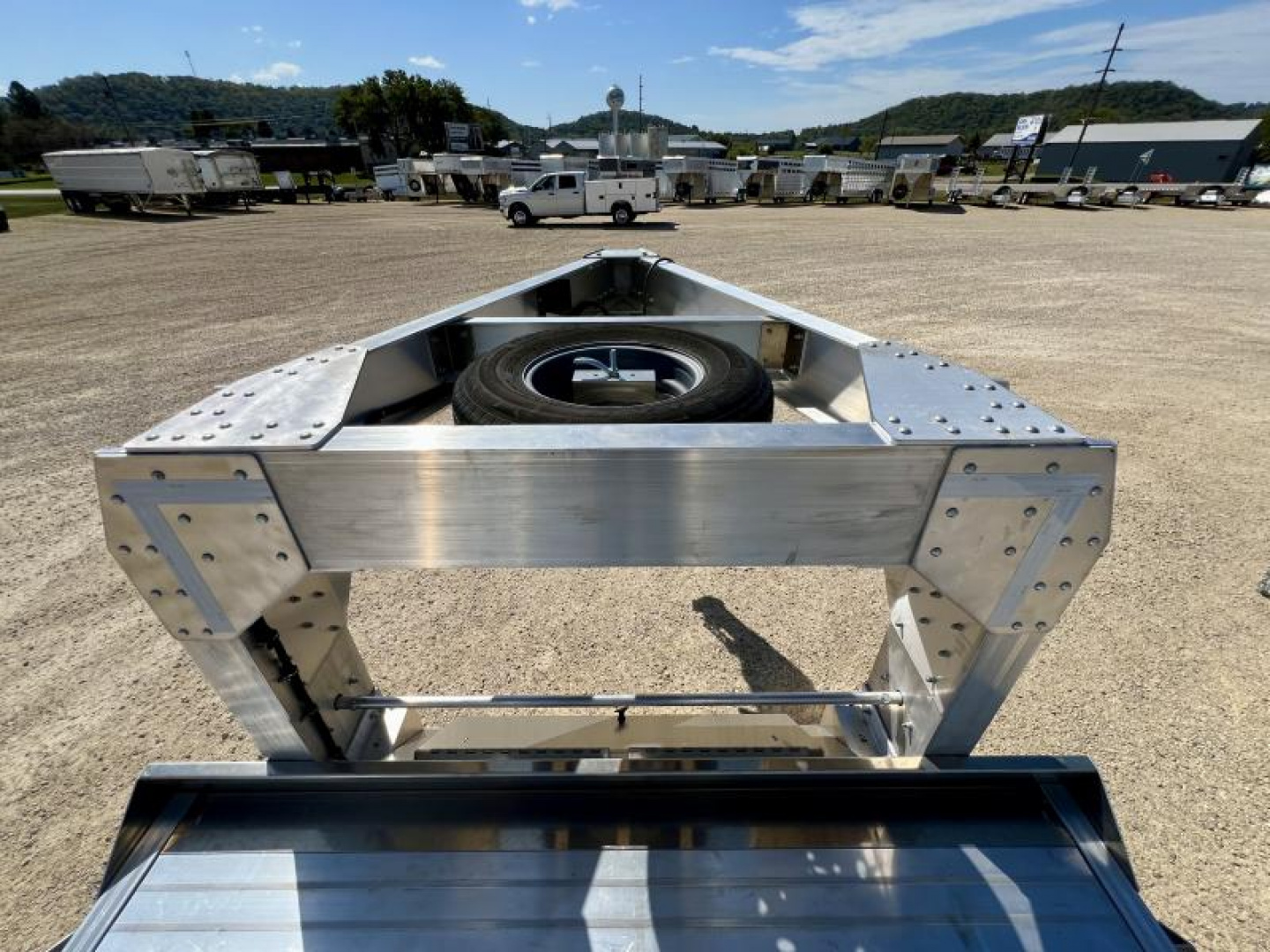 New 2024 Eby Trailers GN16K Flatbed Trailer