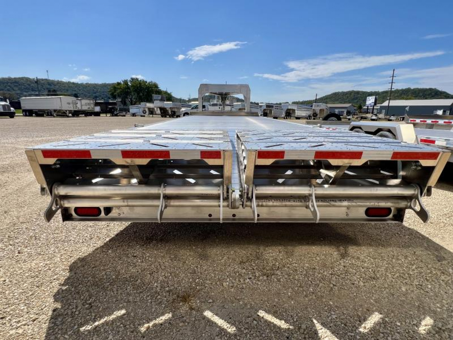 New 2024 Eby Trailers GN16K Flatbed Trailer