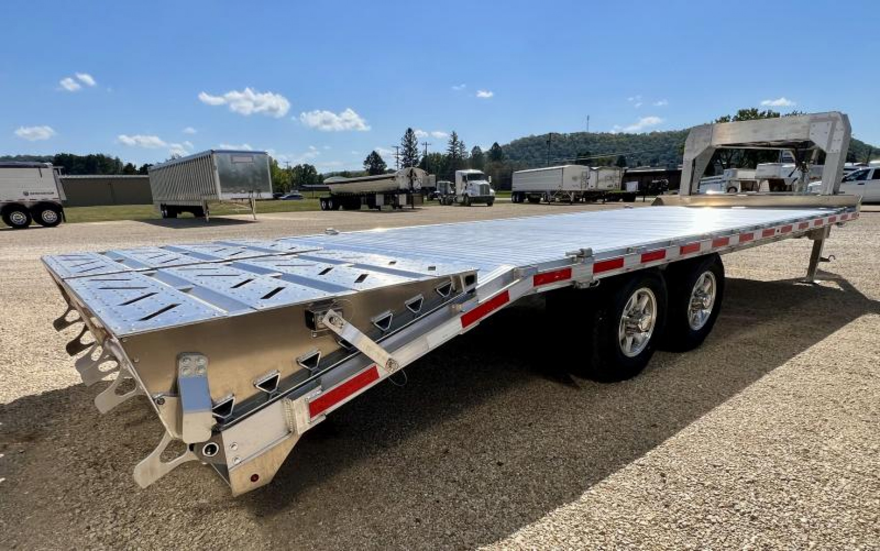 New 2024 Eby Trailers GN16K Flatbed Trailer