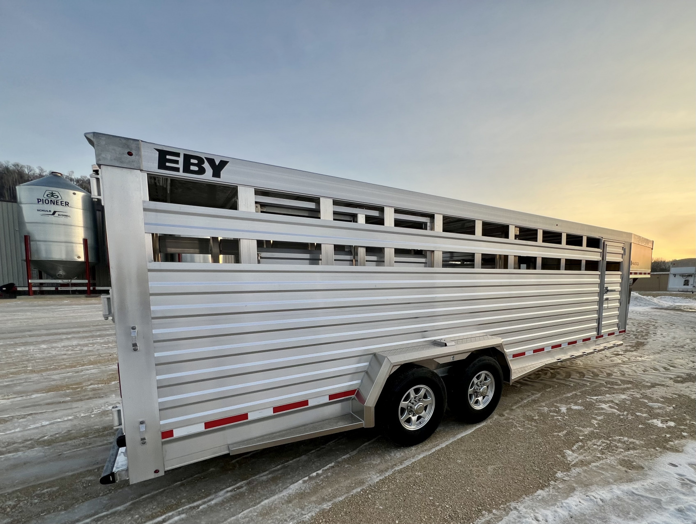 New 2026 EBY MAVERICK Stock / Stock Combo Trailer