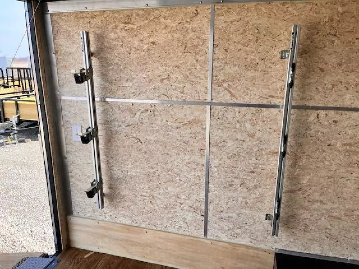 New 2025 Sure-Trac 8.5 x 20 Landscape Pro Enclosed Round Top Cargo Trailer  10K