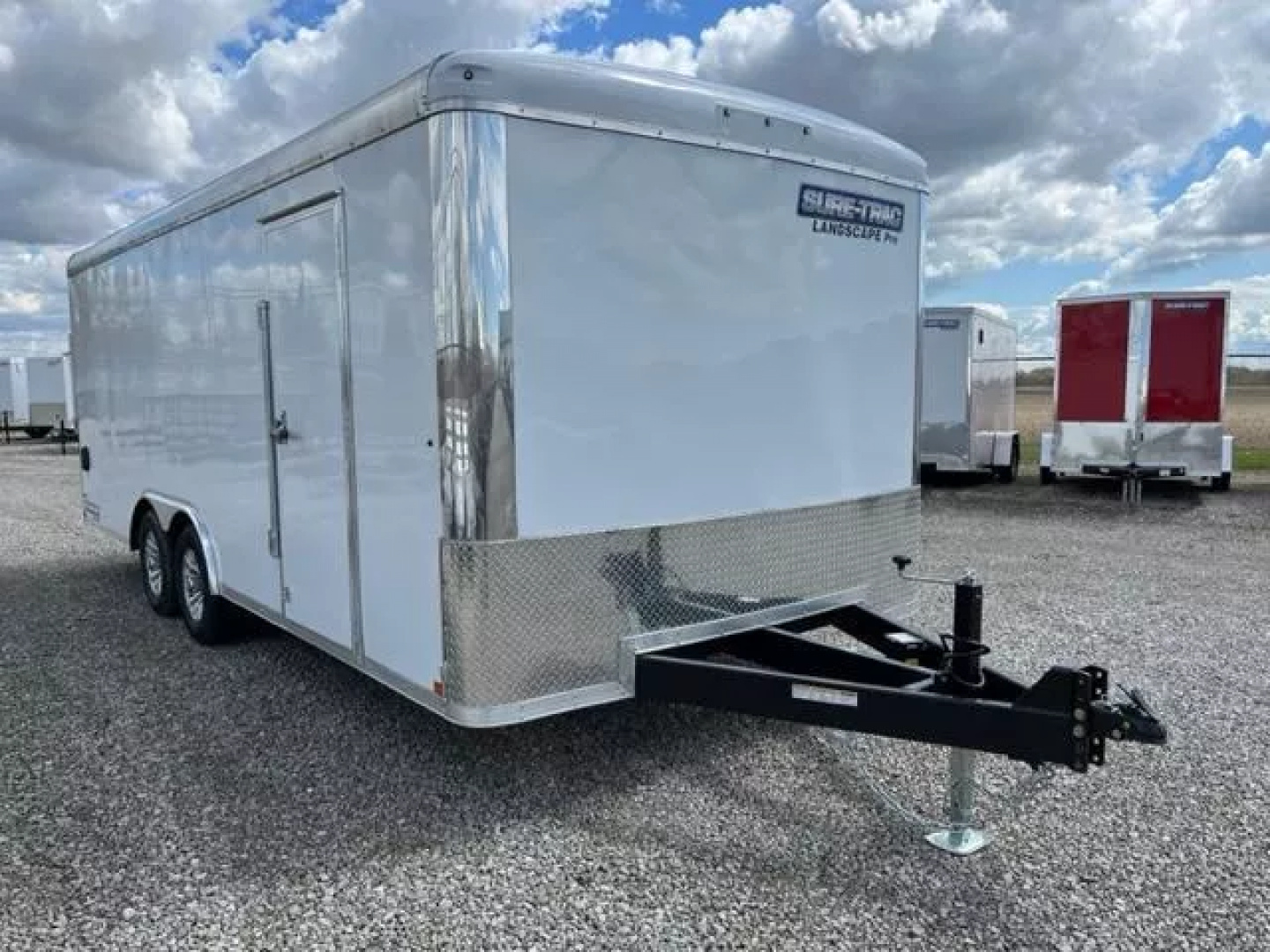 New 2025 Sure-Trac 8.5 x 20 Landscape Pro Enclosed Round Top Cargo Trailer  10K