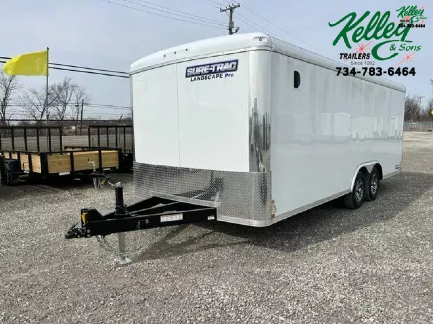 New 2025 Sure-Trac 8.5 x 20 Landscape Pro Enclosed Round Top Cargo Trailer  10K