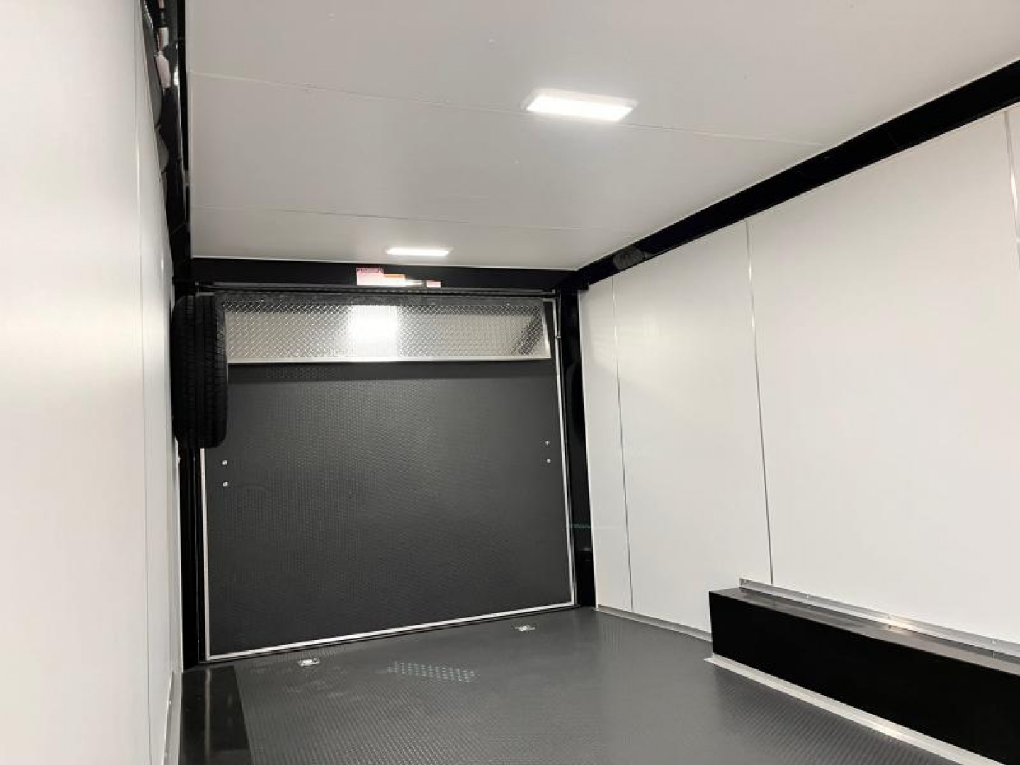 New 2025 Bravo Trailers 8.5 x 22 Scout Performance Trailer 10K