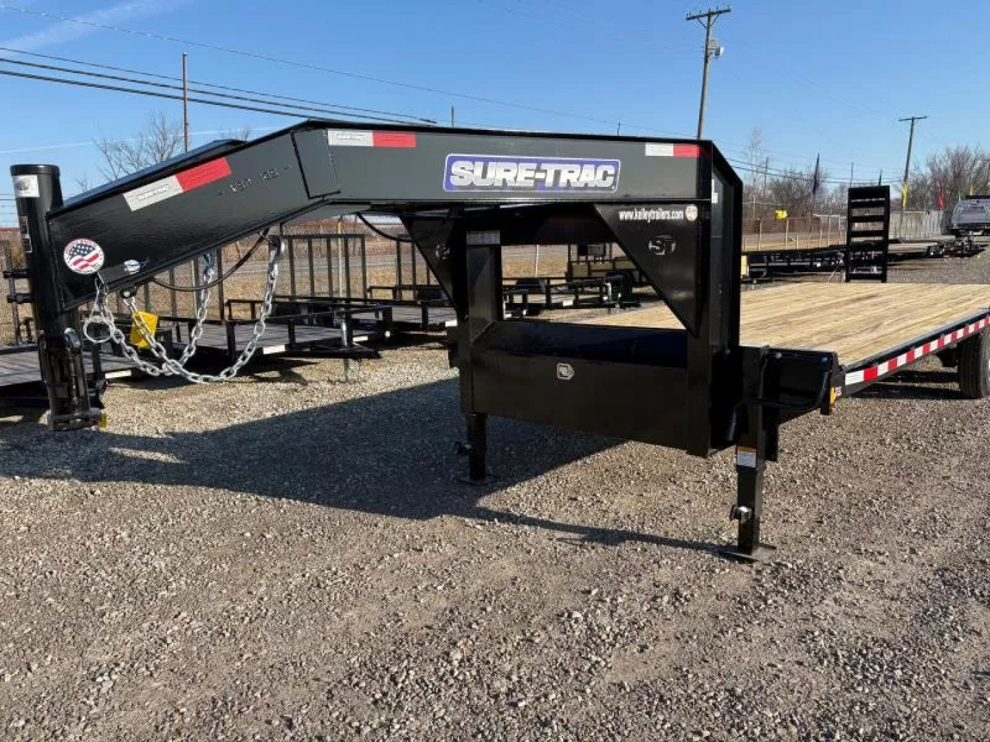 New 2025 8.5x20+4 Standard Duty Gooseneck Beavertail Deckover Trailer 15K