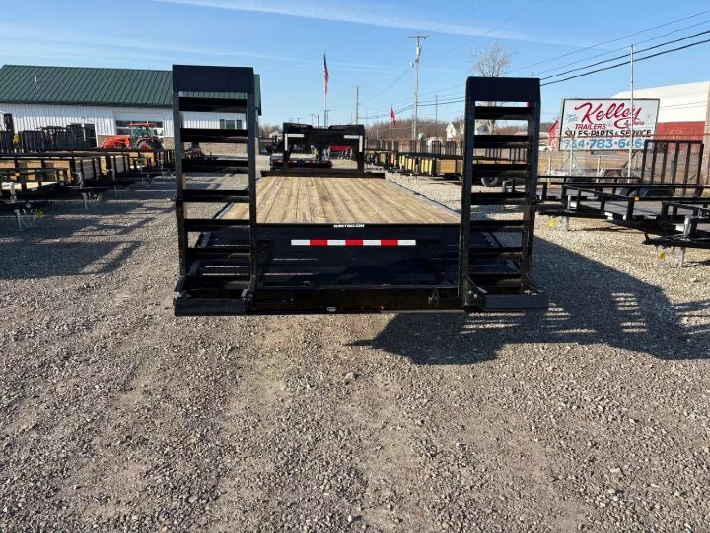 New 2025 8.5x20+4 Standard Duty Gooseneck Beavertail Deckover Trailer 15K