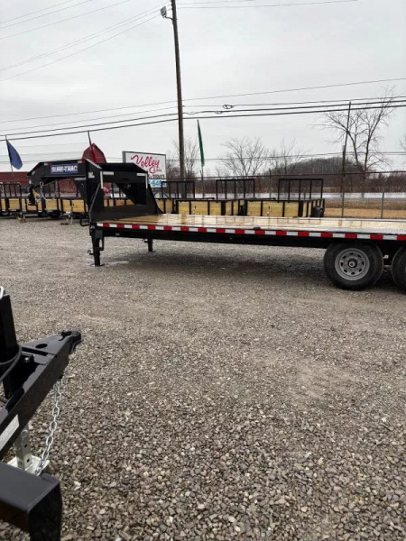 New 2025 Sure-Trac 8.5x20+5 Heavy Duty Low Profile Gooseneck Beavertail Deckover Trailer 15K