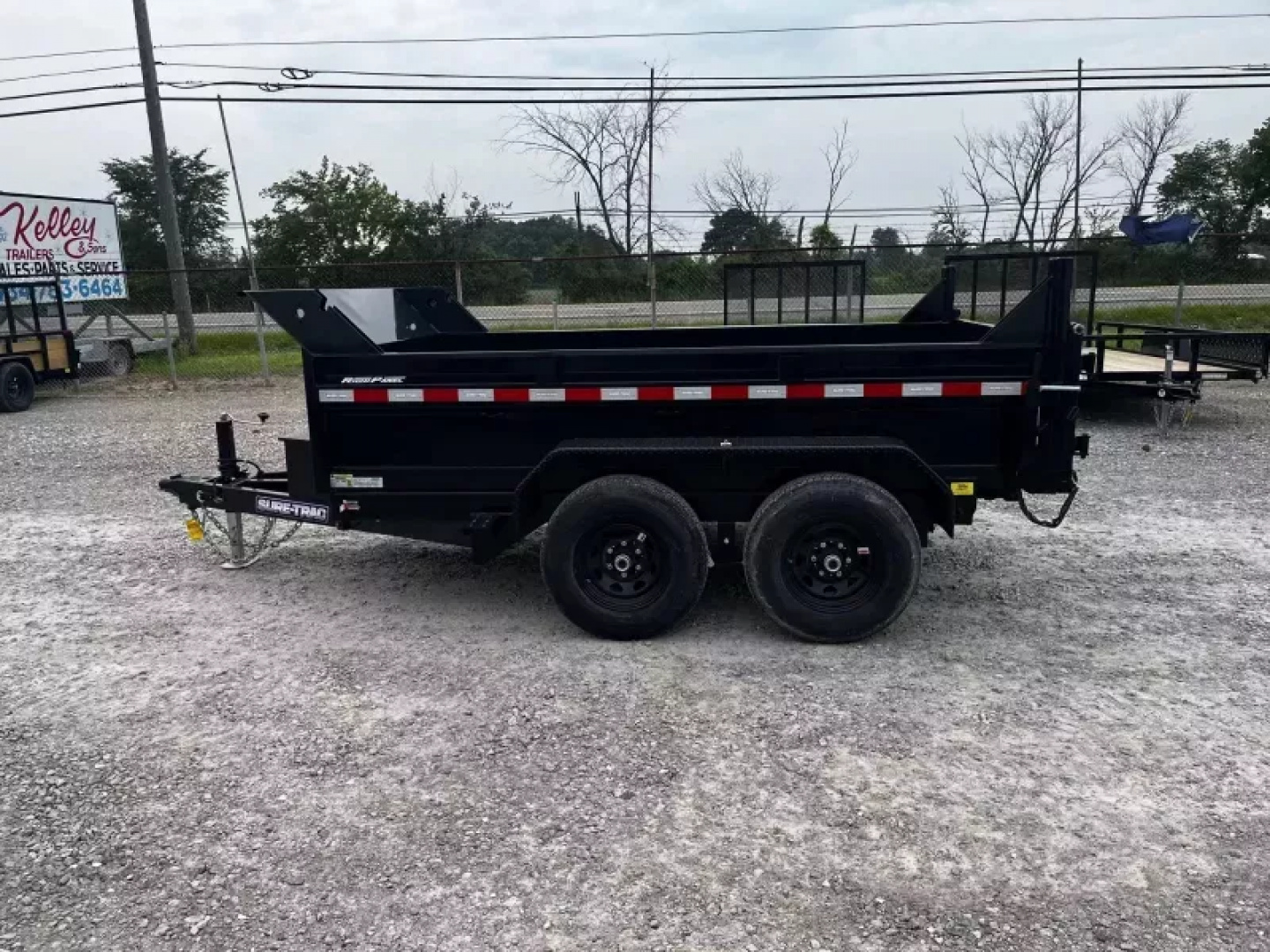New 2025 Sure-Trac 72"x10 10K Single Ram Dump Trailer
