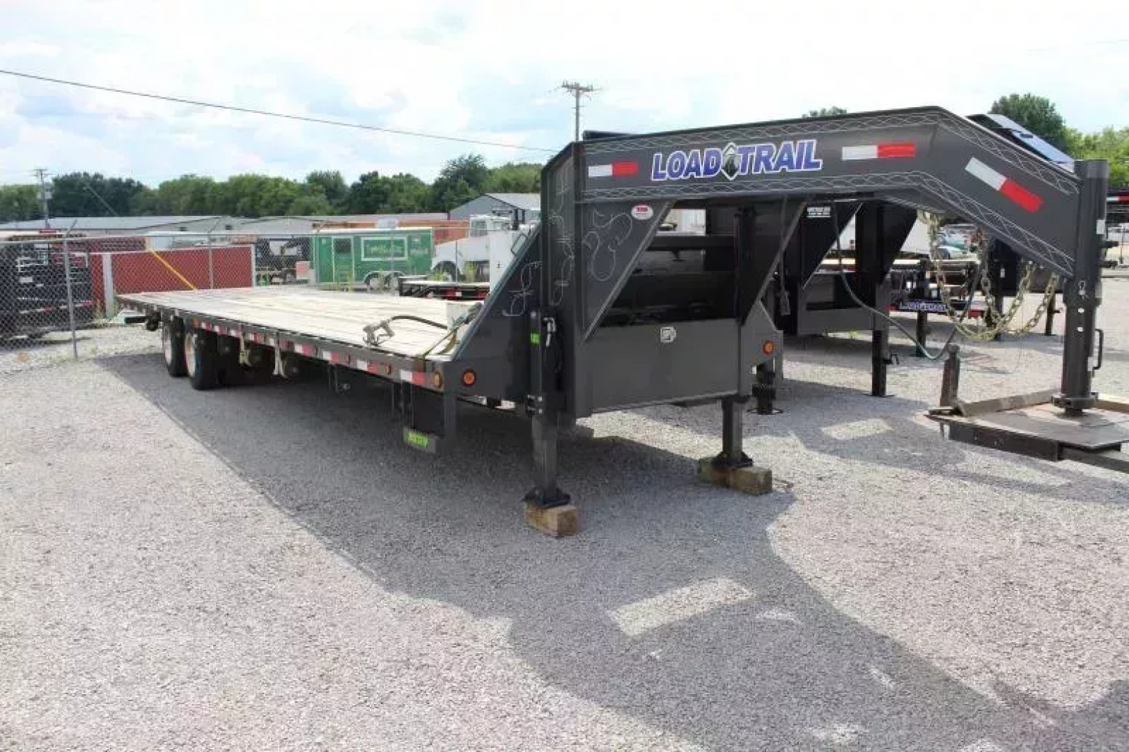 Used 2022 Gooseneck Load Trail Equipment Trailer