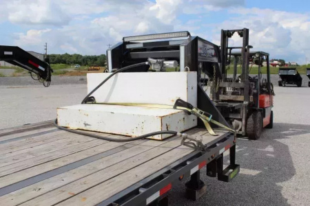 Used 2022 Gooseneck Load Trail Equipment Trailer