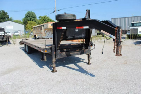 Used 2007 Wil-Ro GOOSENECK FLAT BED Equipment Trailer