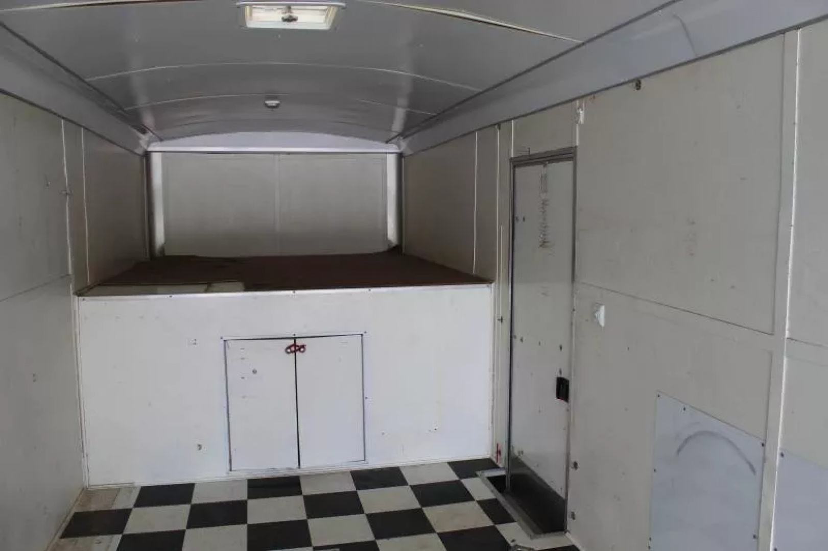 Used 2005 Haulmark Trailers Gooseneck Cargo / Enclosed Trailer