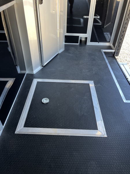 New 2026 Haulmark 34 Bathoom Race Trailer, Air Prep PKG, Awning, Polycor, Insulated, Window, 54" ALX Slide Out Step, A/C + Heat