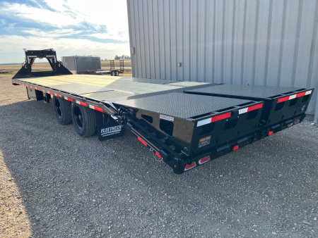 New 2026 Diamond C Trailers 32' FMAX212MR Gooseneck Flatbed Trailer