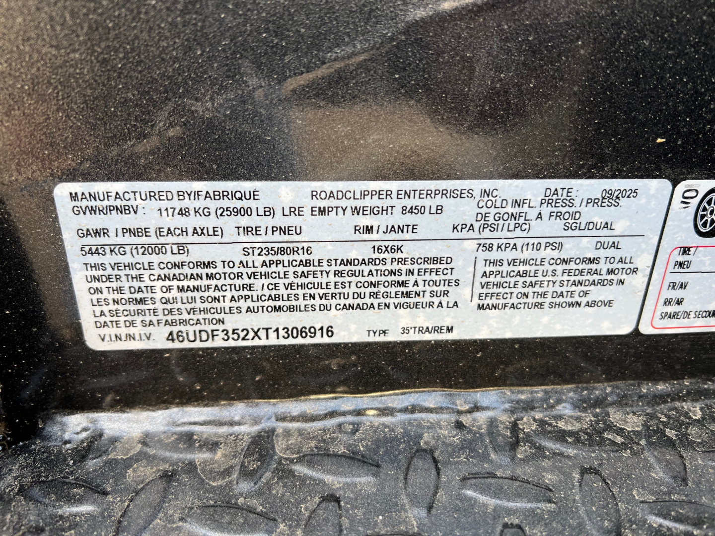 New 2026 Diamond C Trailers 35' FMAX212HDT Gooseneck Hydraulic Tail Flatbed Trailer