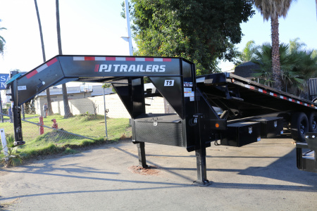 New 2025 PJ Trailers T9 Tilt Trailer
