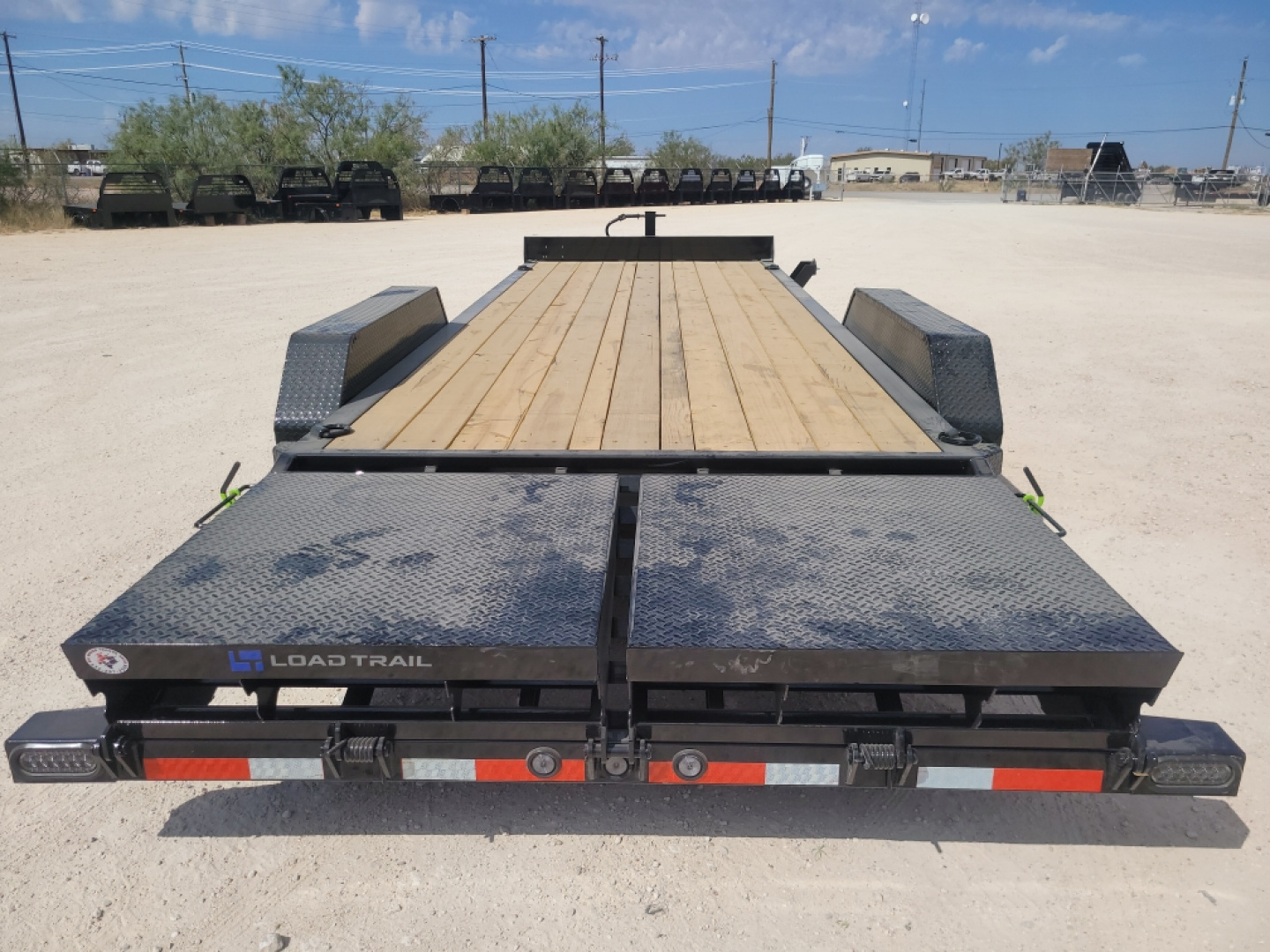 New 2026 Load Trail 22' 16K Skidster w/ Max Ramps