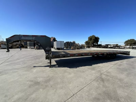 Used 2022 Diamond C Trailers 8.5FT X 32FT 15.5K GVW Flatbed Trailer
