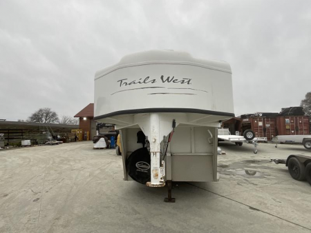 Used 2007 Trails West 2 HORSE SLANT LOAD GOOSENECK Horse Trailer