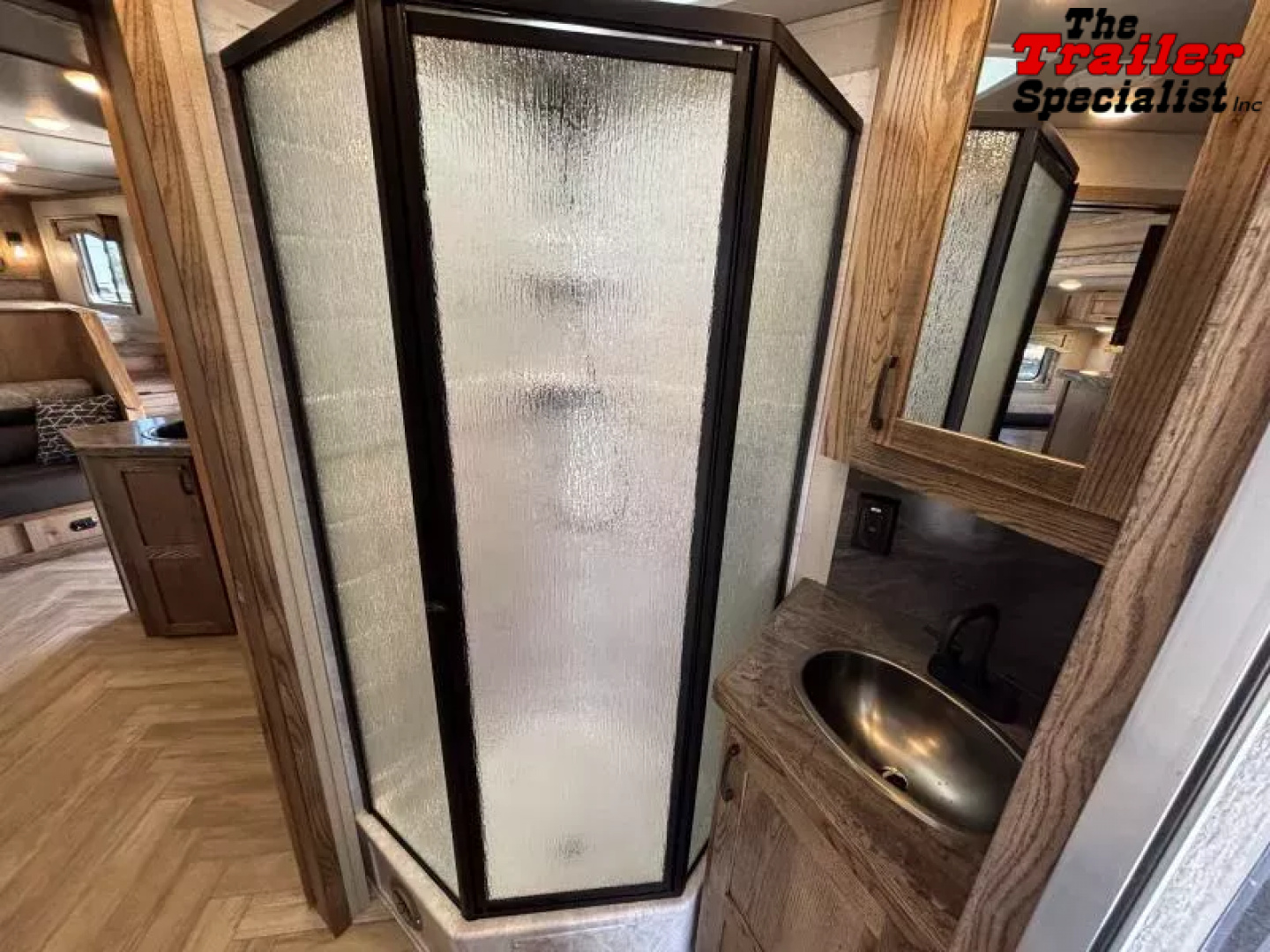 New 2026 Lakota CHARGER STOCK LQ Horse Trailer