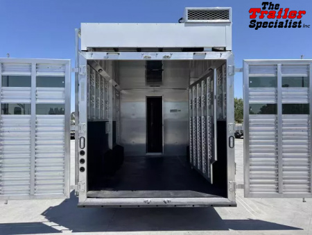 New 2026 Lakota CHARGER STOCK LQ Horse Trailer