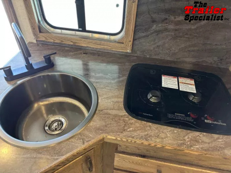 New 2026 Lakota CHARGER STOCK LQ Horse Trailer