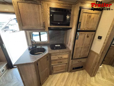 New 2026 Lakota CHARGER STOCK LQ Horse Trailer