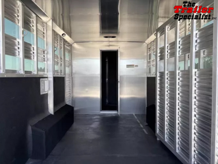 New 2026 Lakota CHARGER STOCK LQ Horse Trailer