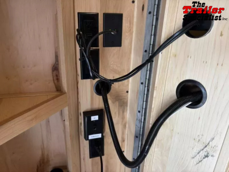 New 2026 Lakota INFINITY 15FT LQ GN 3H SLANT Horse Trailer