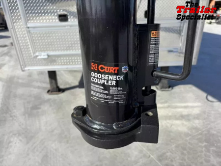 New 2026 Lakota INFINITY 15FT LQ GN 3H SLANT Horse Trailer