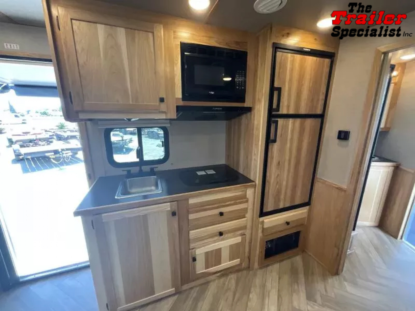 New 2026 Lakota COLT 13FT LQ 3H SLANT GN Horse Trailer