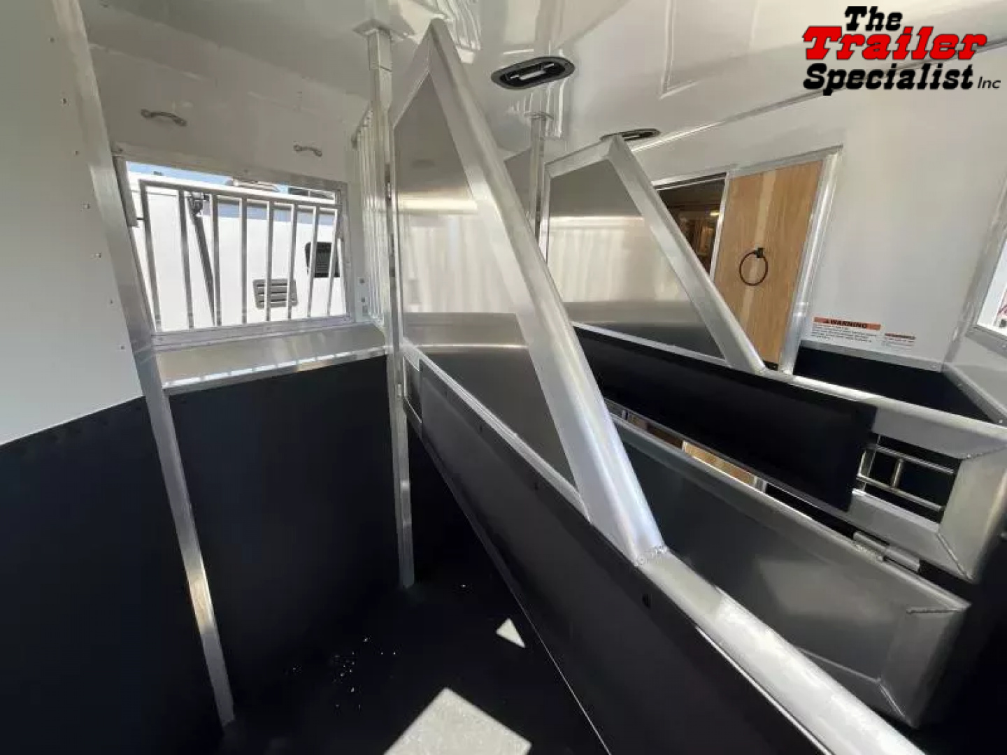 New 2026 Lakota COLT 13FT LQ 3H SLANT GN Horse Trailer