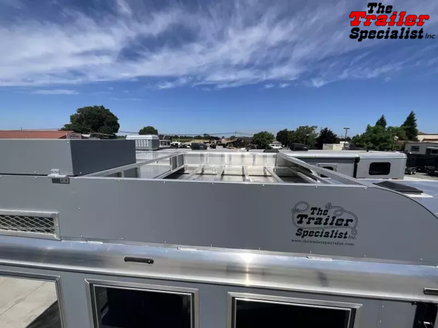 New 2026 Lakota COLT 13FT LQ 3H SLANT GN Horse Trailer