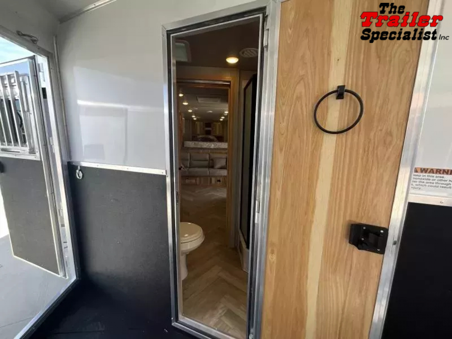 New 2026 Lakota COLT 13FT LQ 3H SLANT GN Horse Trailer