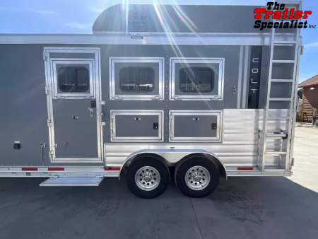 New 2026 Lakota COLT 13FT LQ 3H SLANT GN Horse Trailer