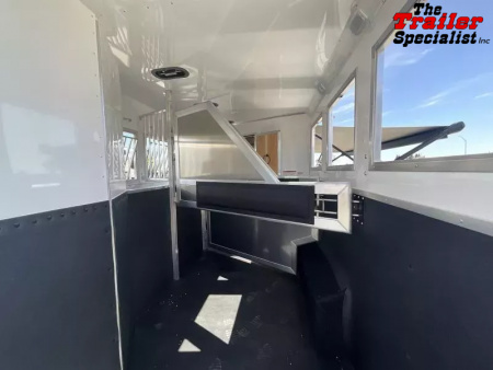 New 2026 Lakota COLT 13FT LQ 3H SLANT GN Horse Trailer