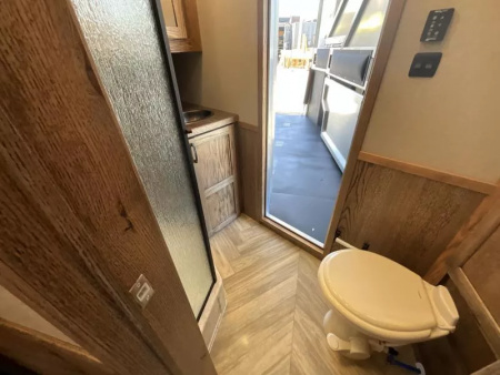 New 2026 Lakota CHARGER 3H SLANT 9FT LQ Horse Trailer