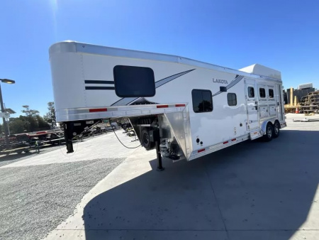 New 2026 Lakota CHARGER 3H SLANT 9FT LQ Horse Trailer
