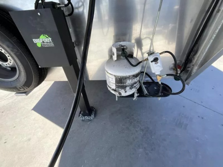 New 2026 Lakota CHARGER 3H SLANT 9FT LQ Horse Trailer