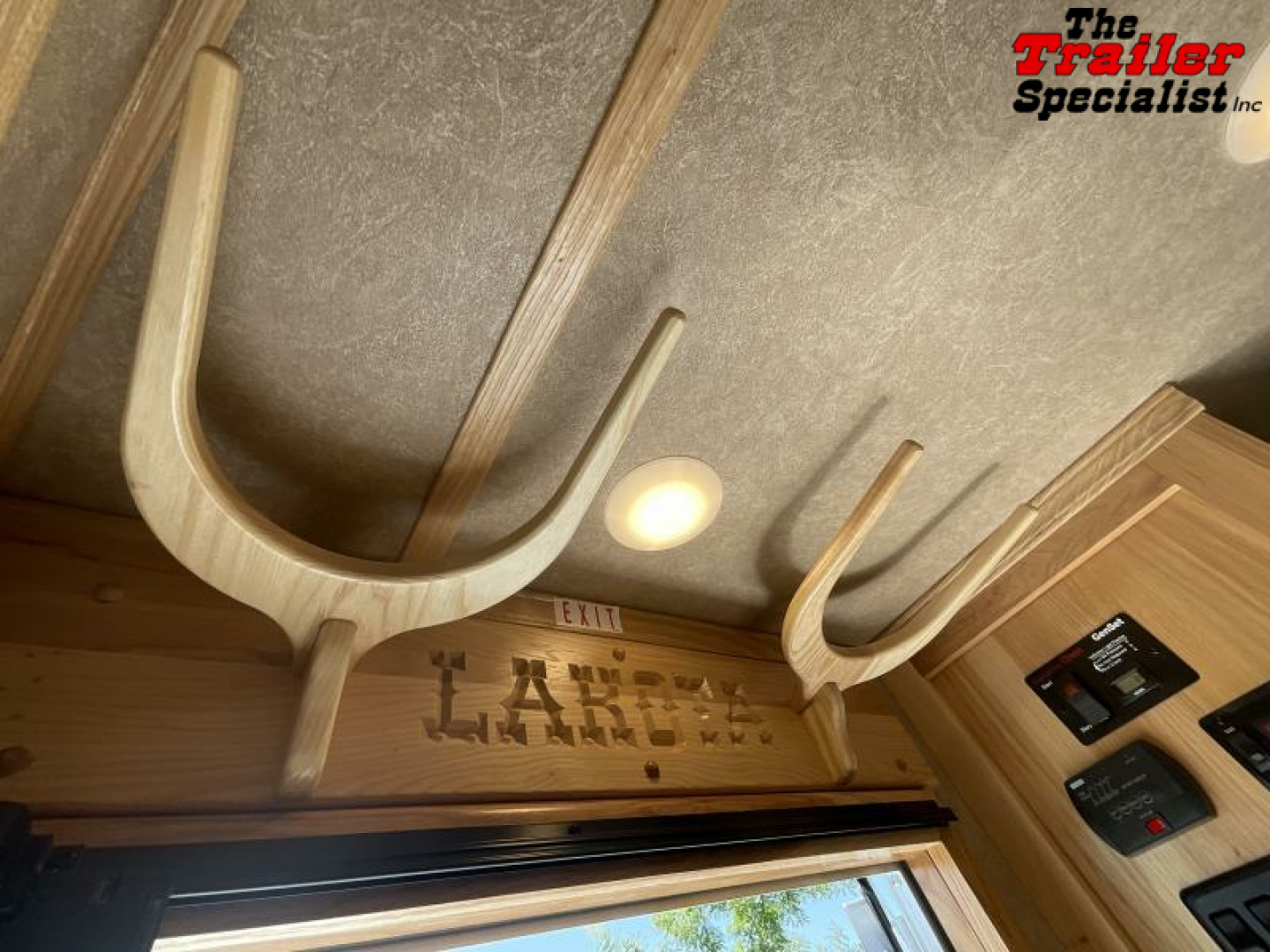 New 2024 Lakota CHARGER 4H GN LQ Horse Trailer