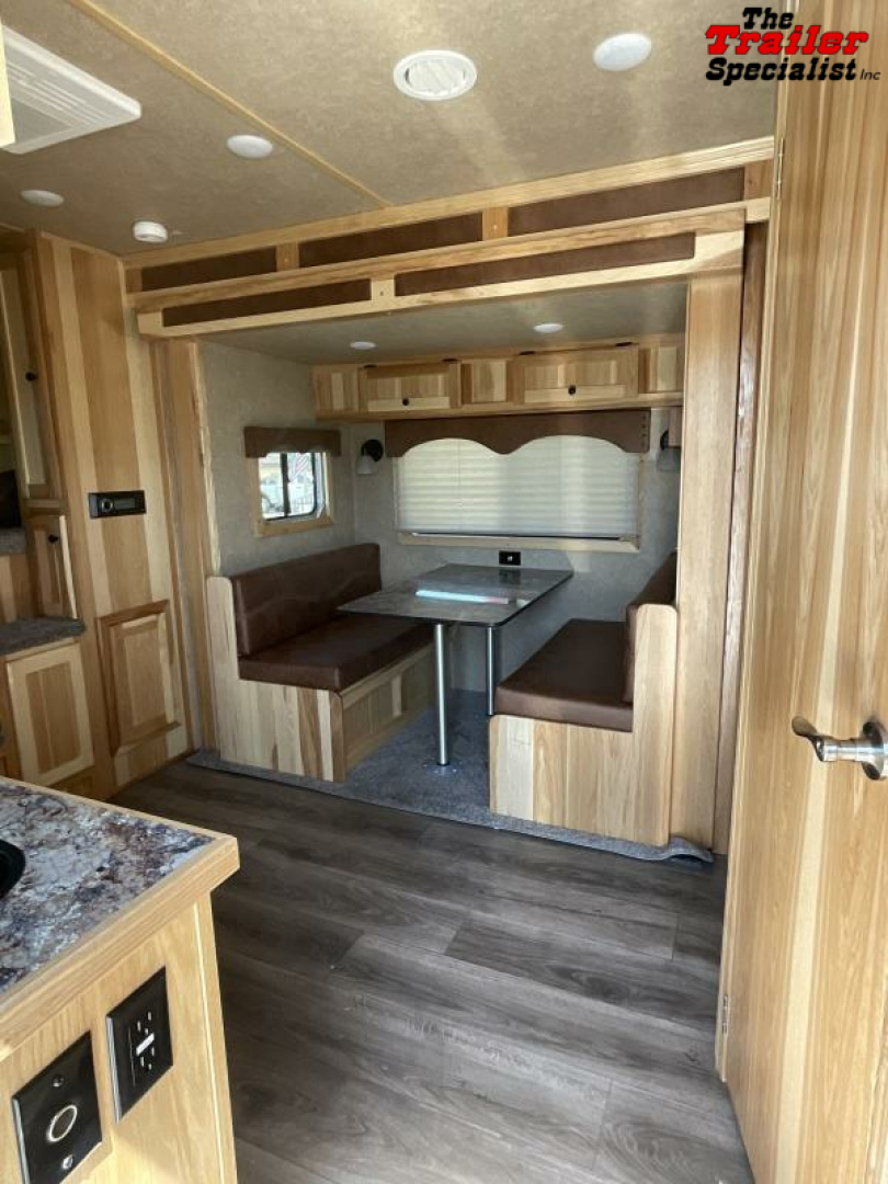 New 2024 Lakota CHARGER 4H GN LQ Horse Trailer