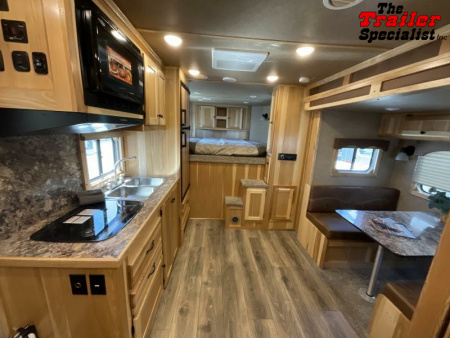 New 2024 Lakota CHARGER 4H GN LQ Horse Trailer