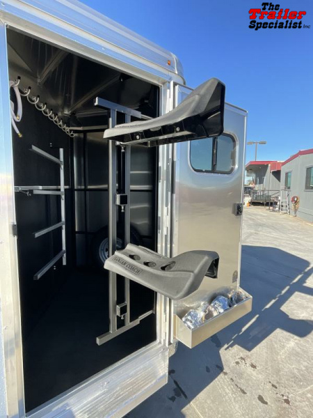 New 2023 Logan Coach 2 HORSE BULLSEYE COMBO BP Horse Trailer