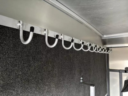 Used 2022 Logan Coach BULLSEYE 2 HORSE GN STRAIGHT LOAD Horse Trailer